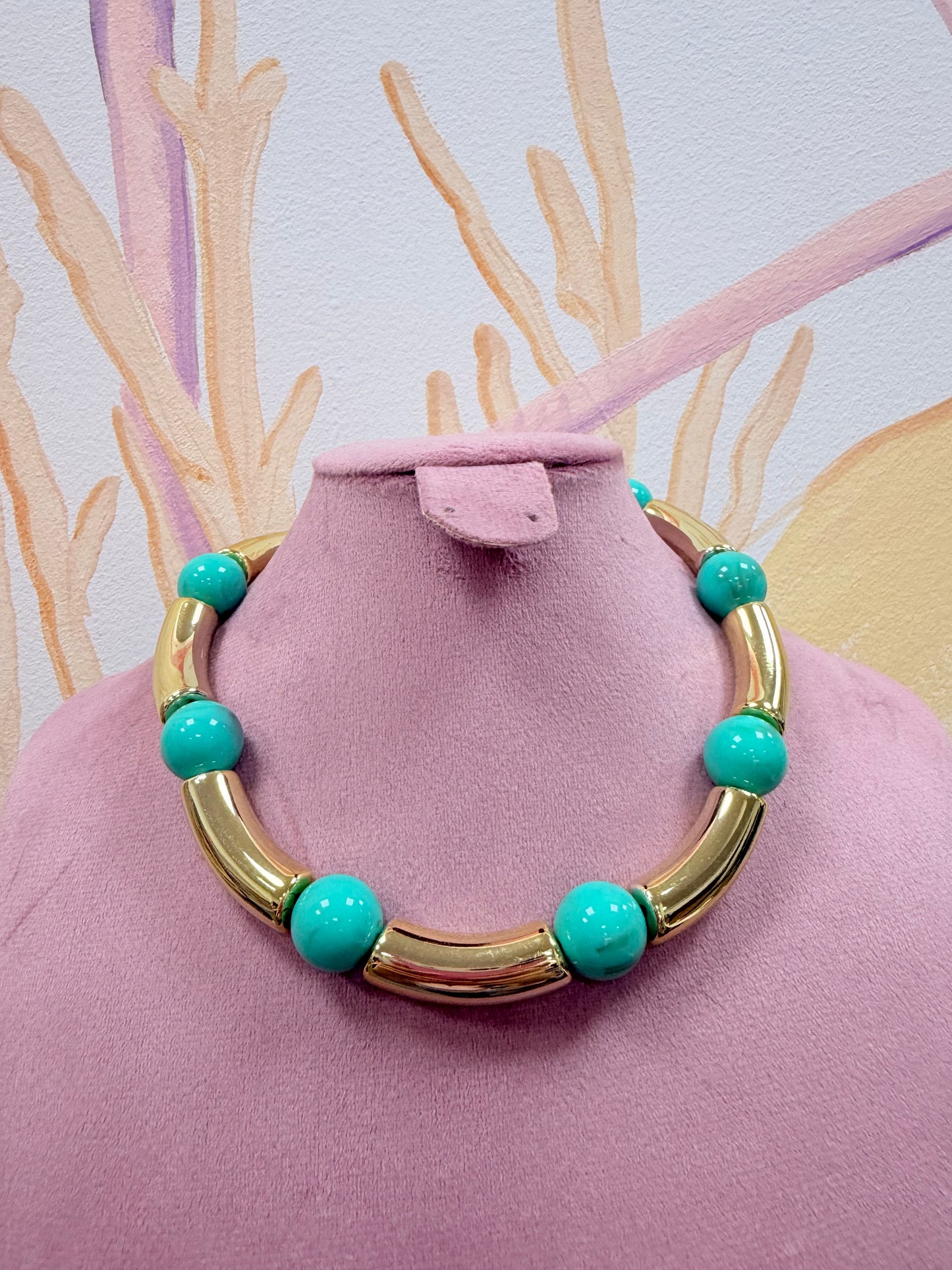 COLLAR