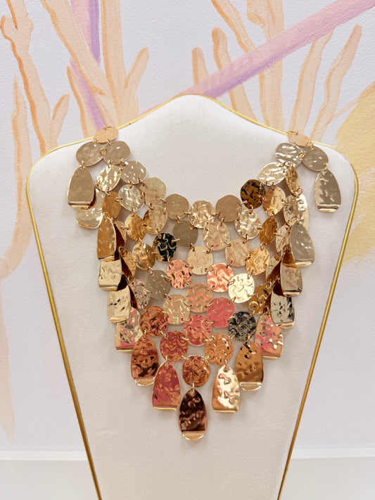 COLLAR DORADO