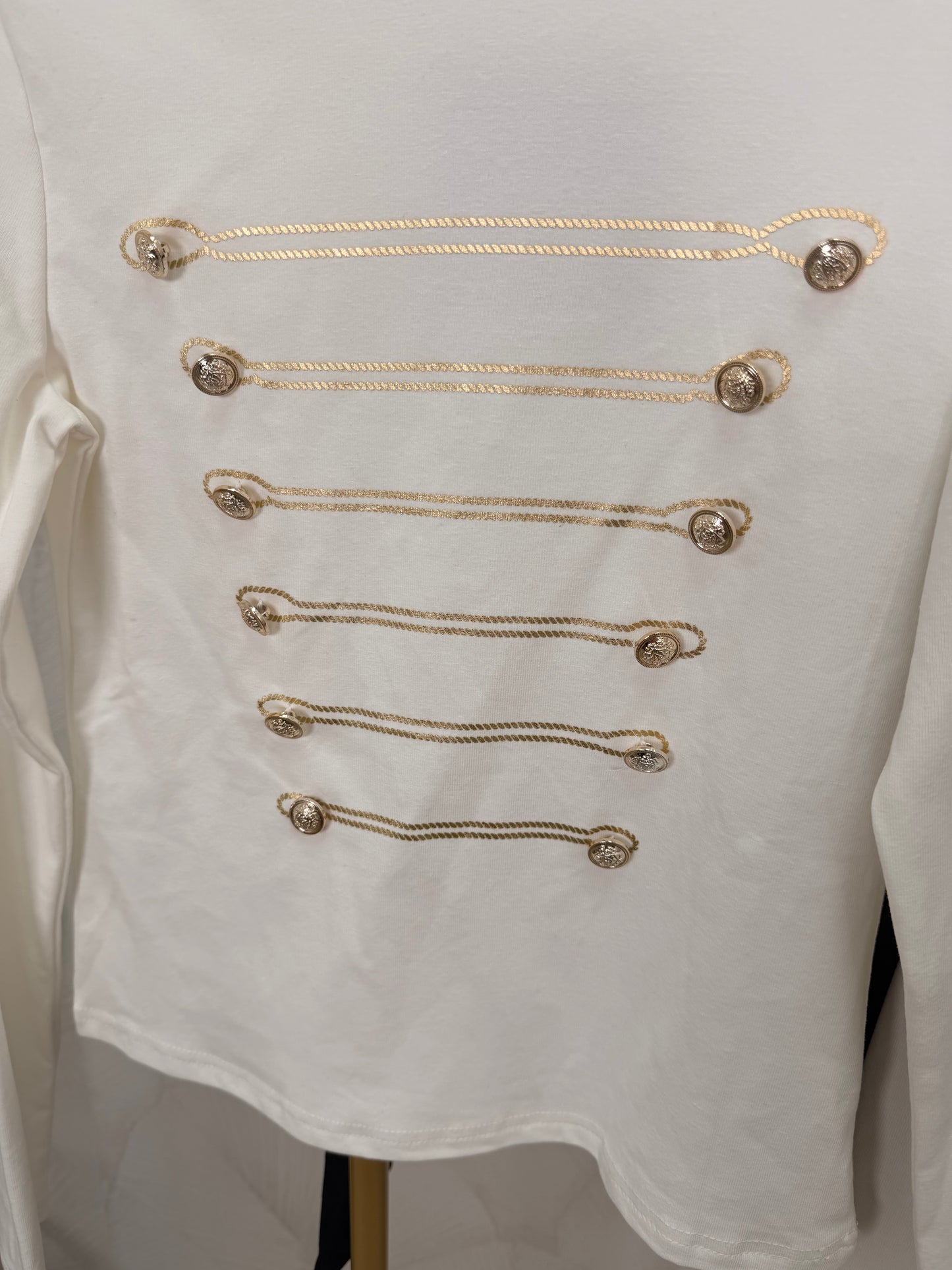 CAMISETA BOTONES