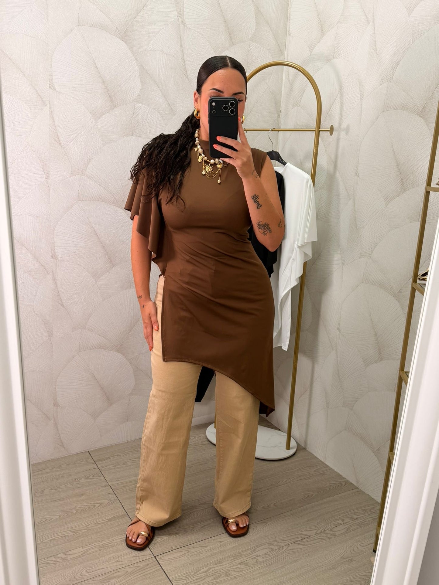 CAMISETA ASIMÉTRICA