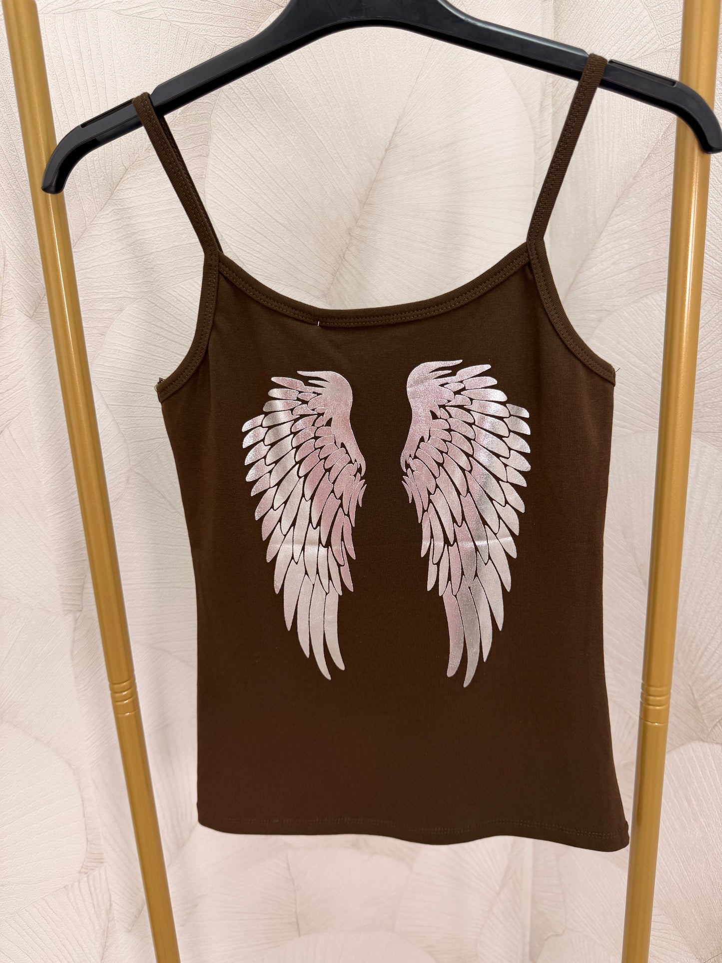 CAMISETA ALAS MARRÓN