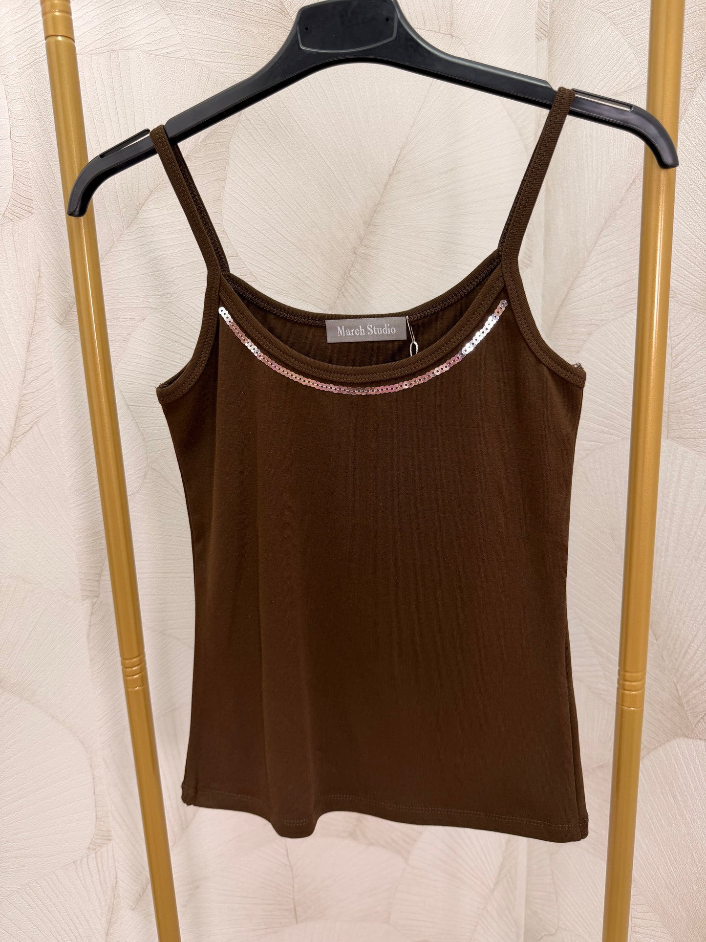 CAMISETA ALAS MARRÓN