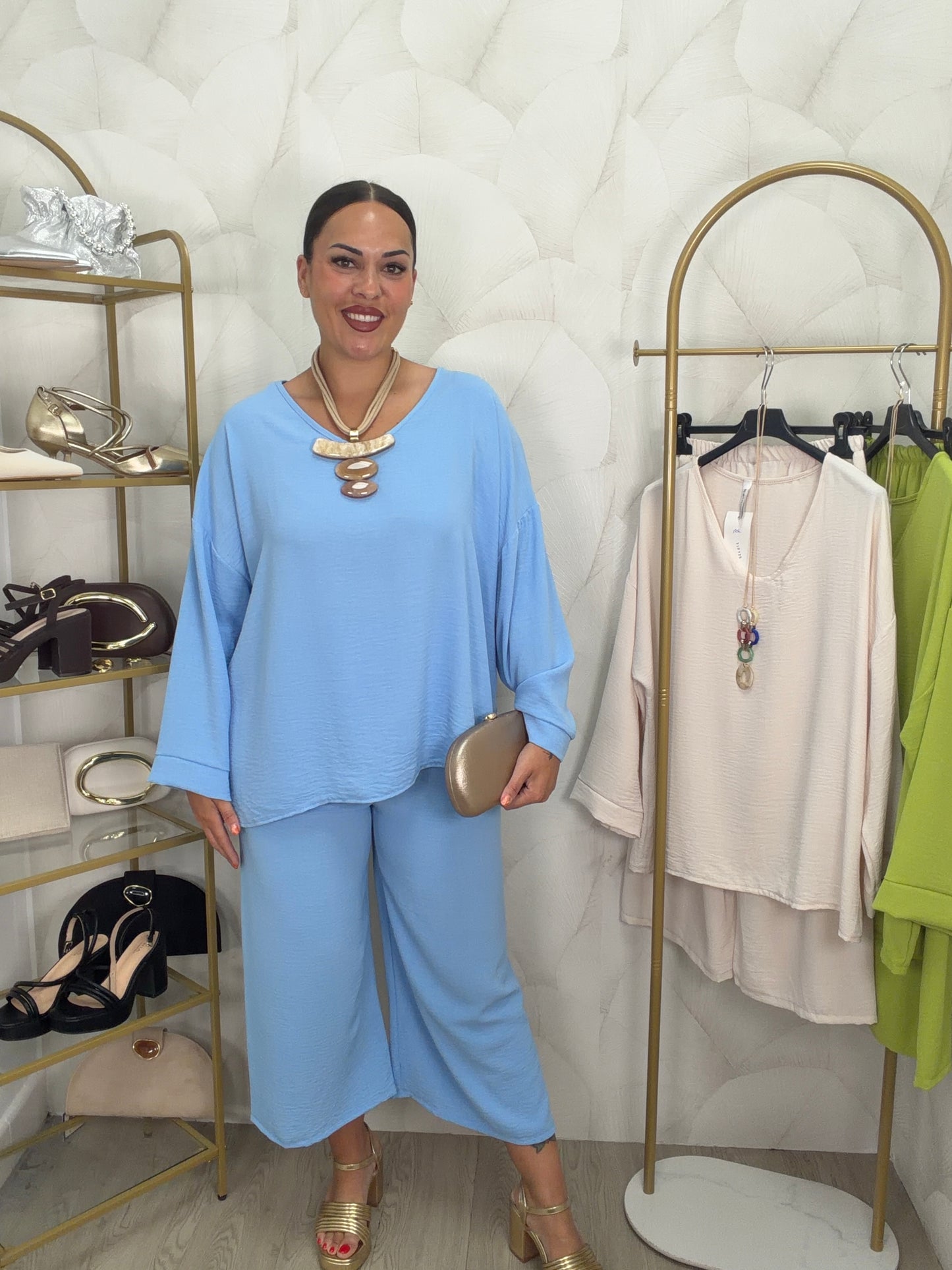 CONJUNTO BLUSA Y PANTALÓN