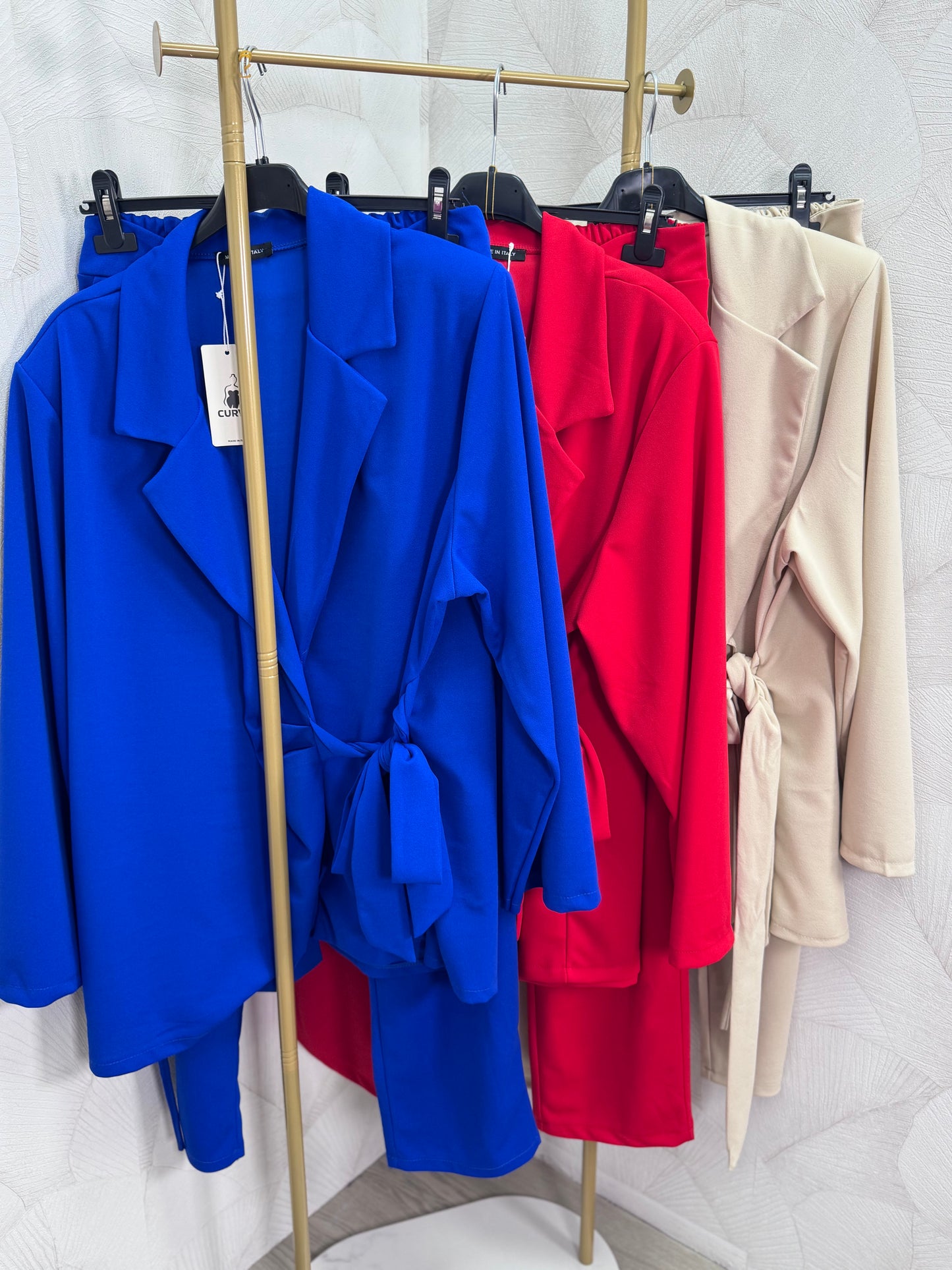 CONJUNTO CHAQUETA LAZADA CURVY