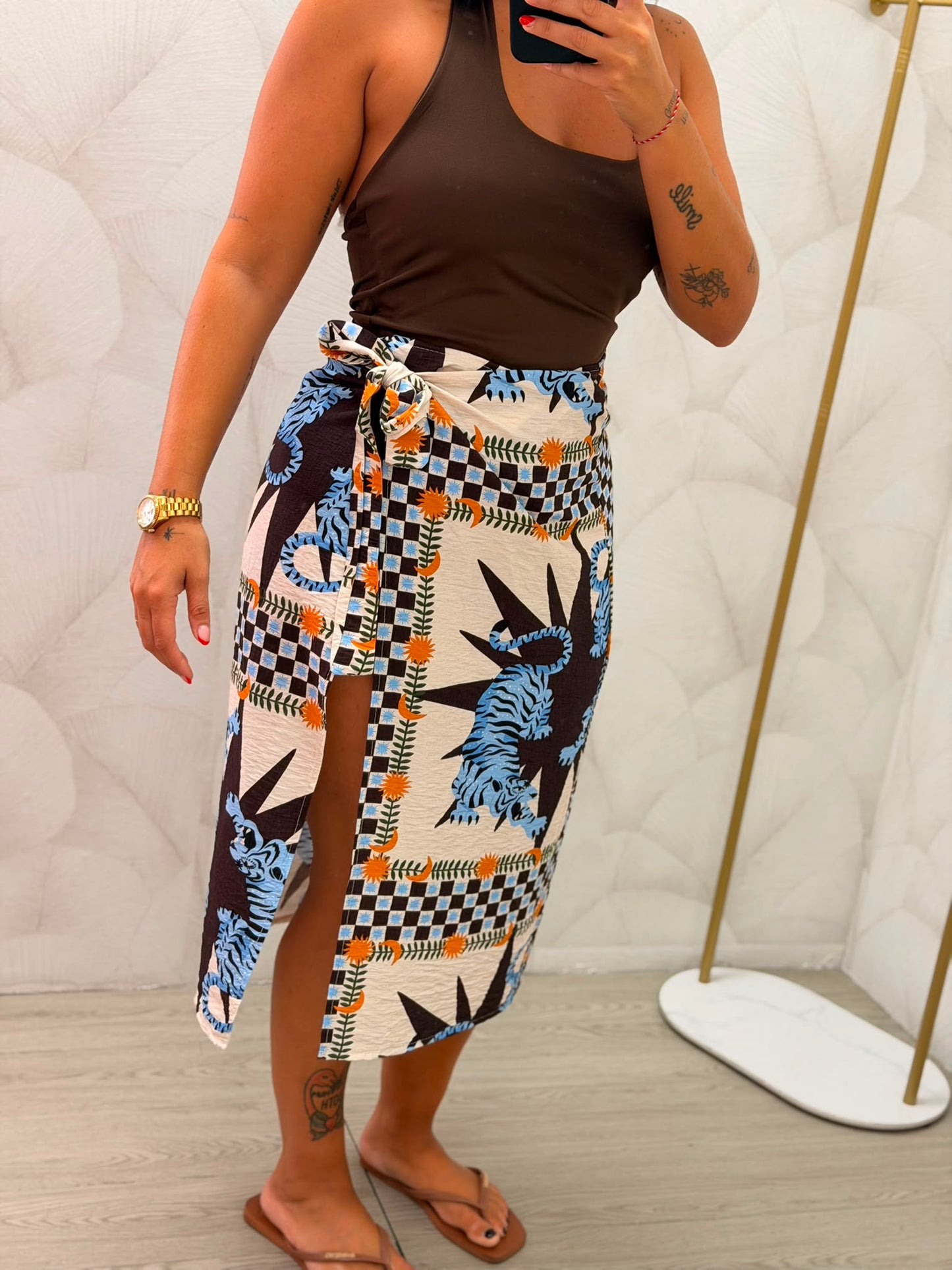 FALDA ESTAMPADA MIDI