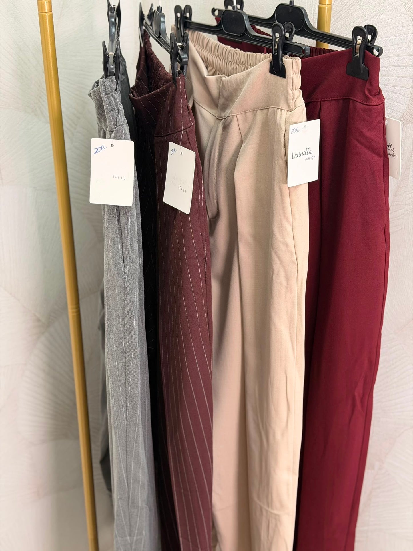 PANTALÓN PINZAS