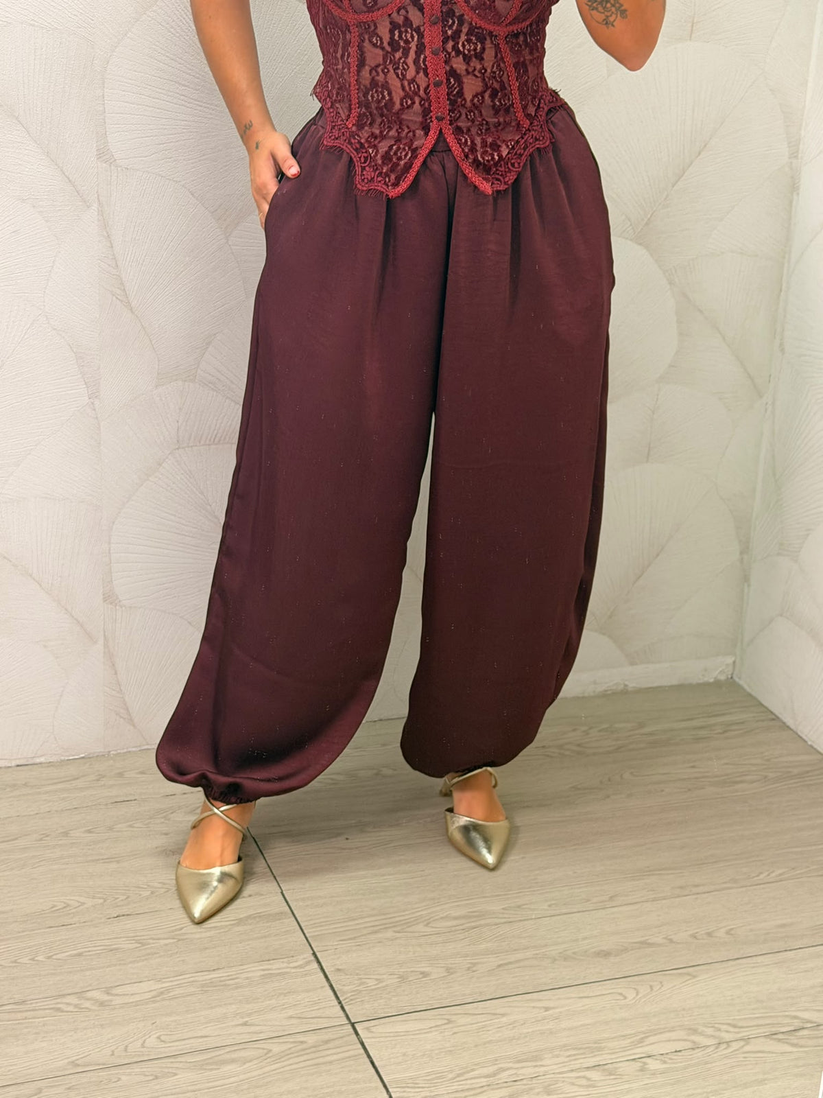 PANTALÓN SATINADO BOMBACHO