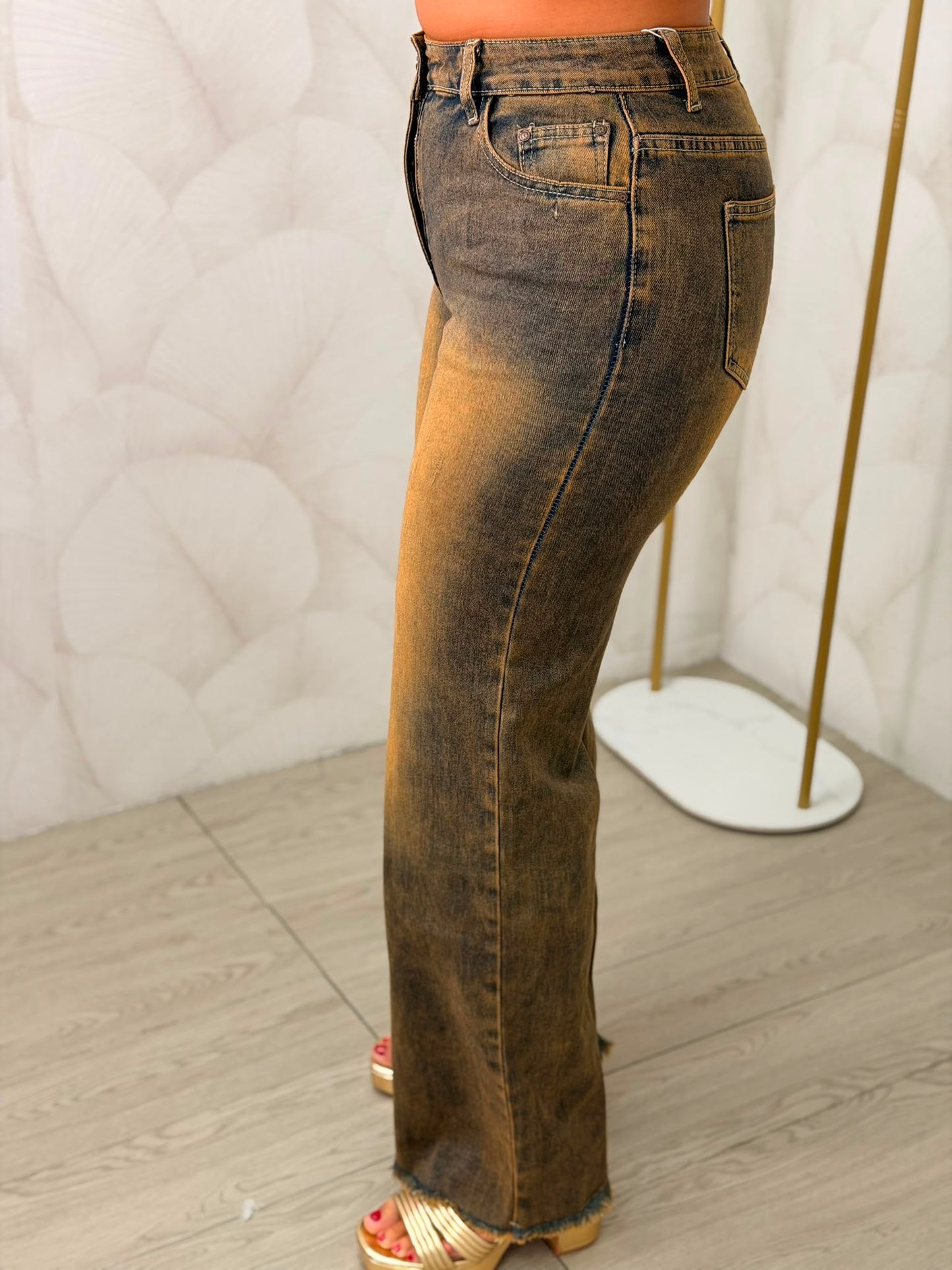 PANTALÓN VAQUERO DESPINTADO