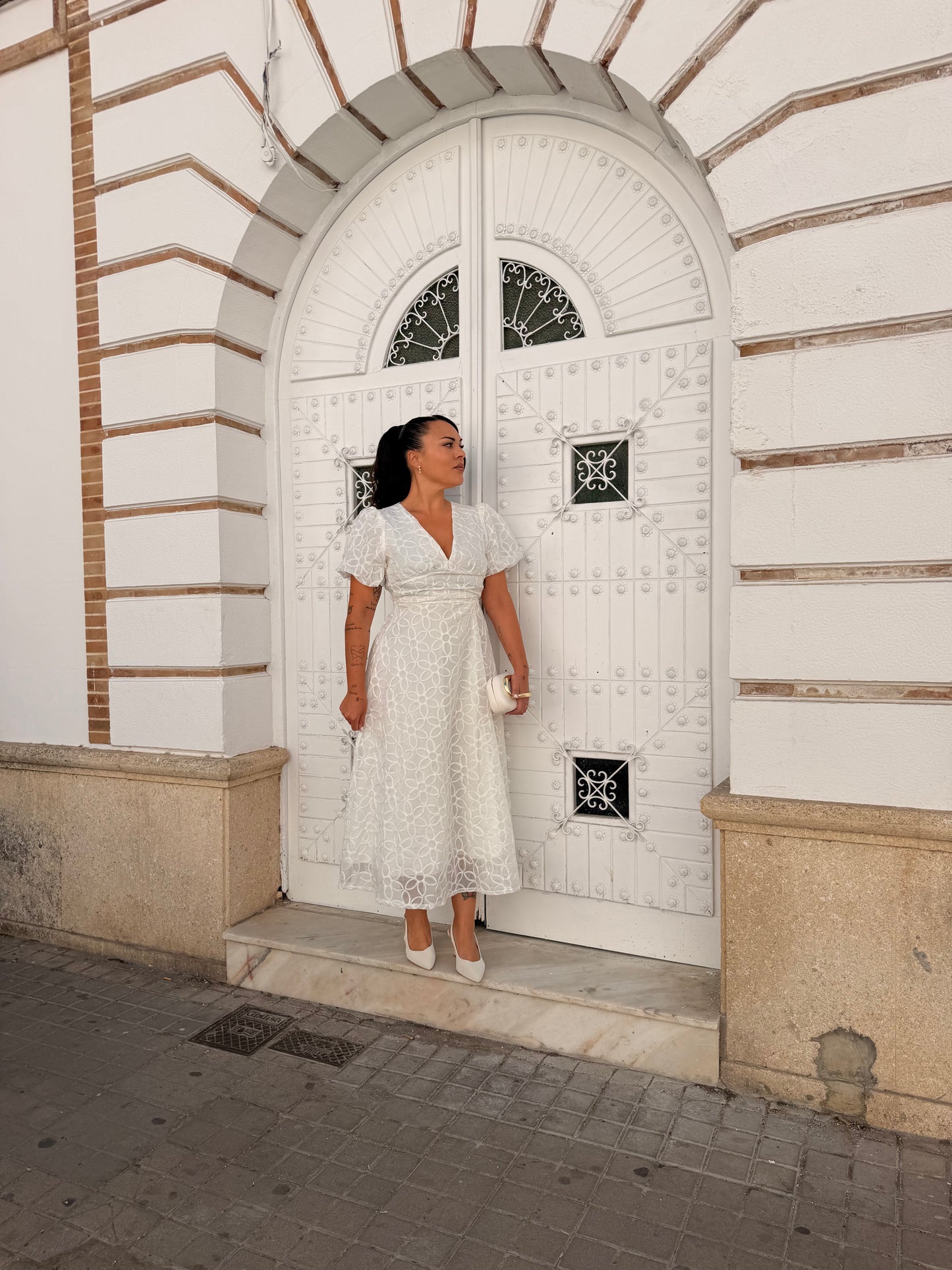 VESTIDO BLANCO RELIEVE
