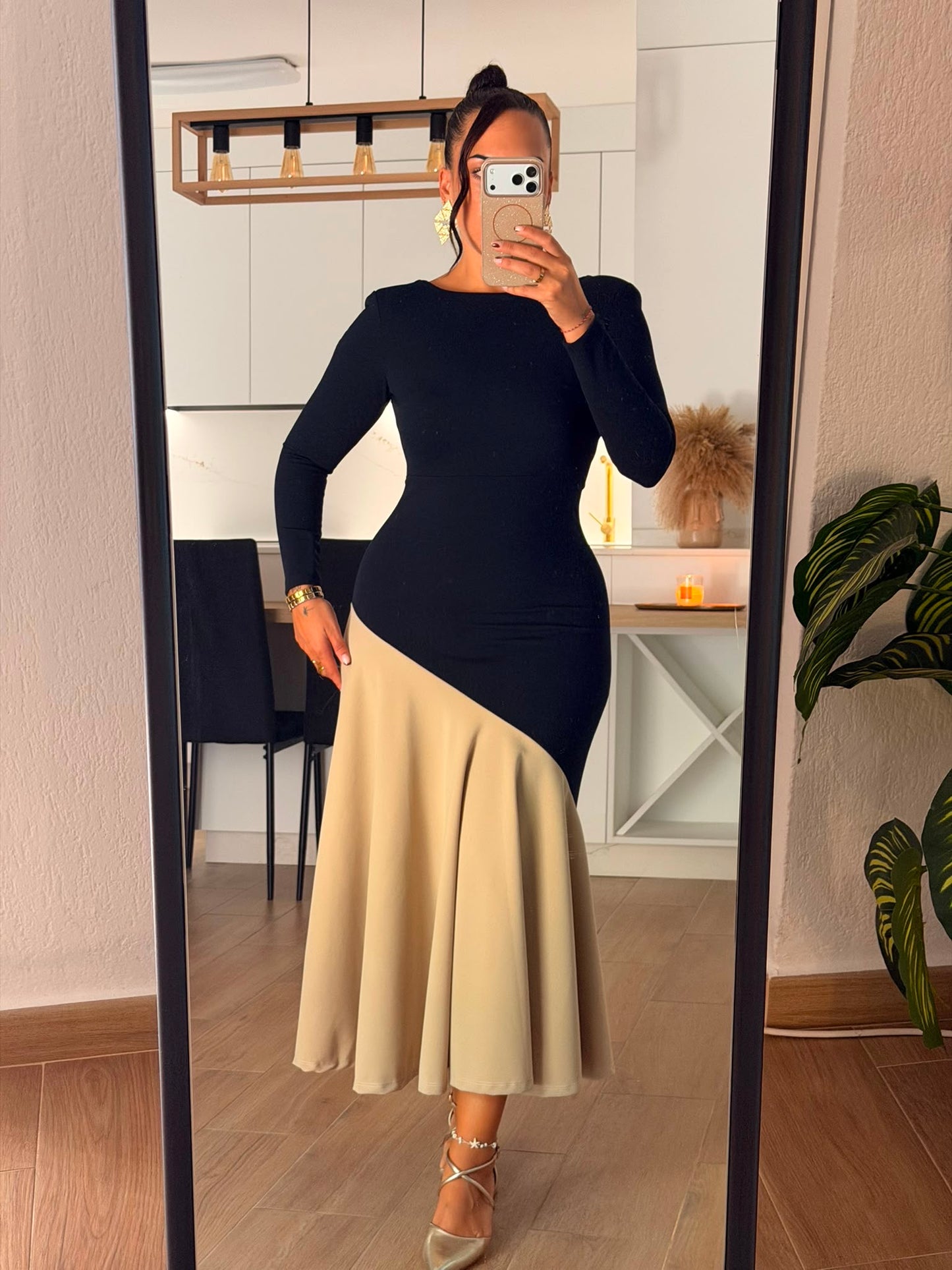 VESTIDO COMBINADO AZUL MARINO Y BEIGE
