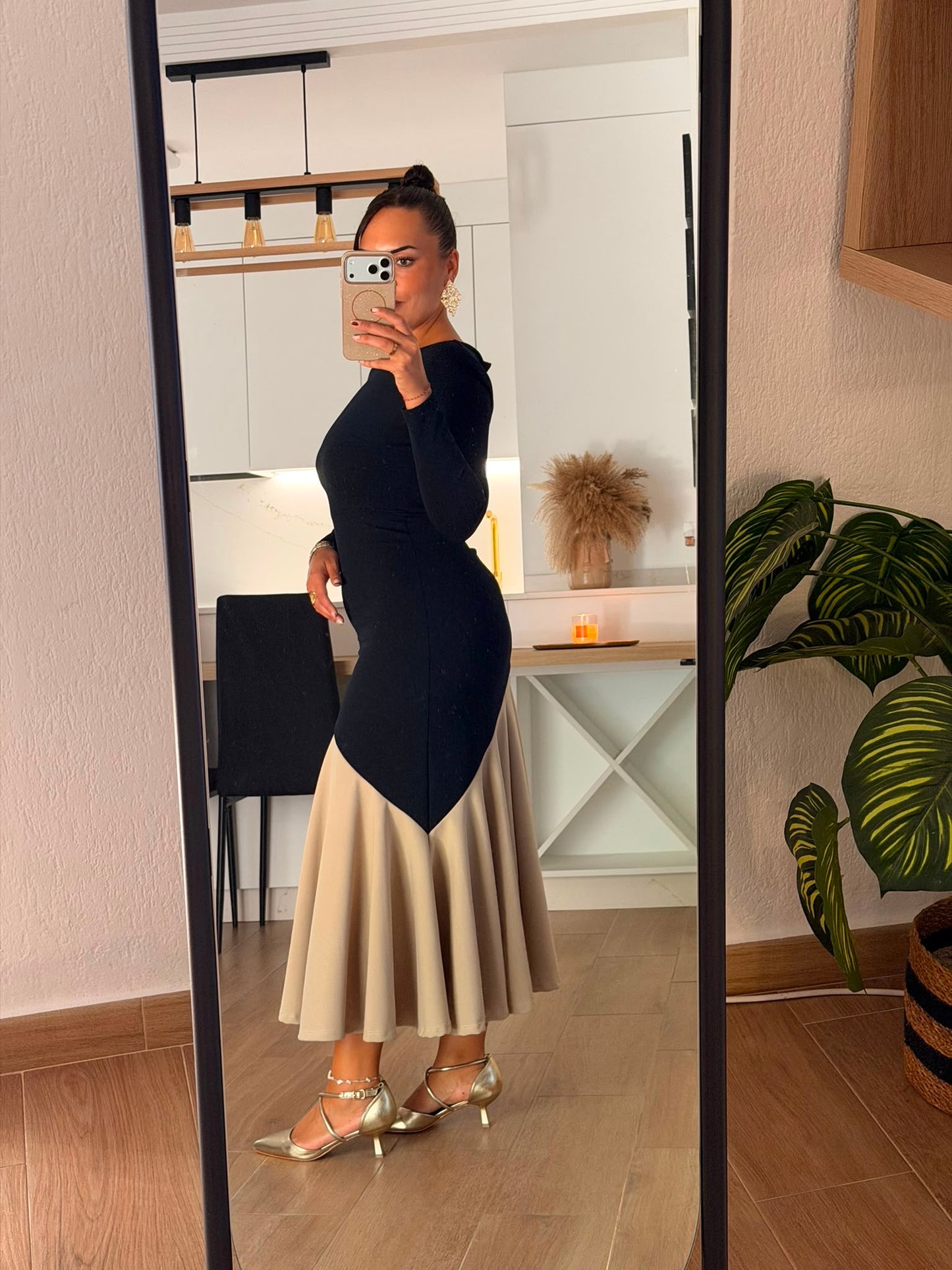 VESTIDO COMBINADO AZUL MARINO Y BEIGE