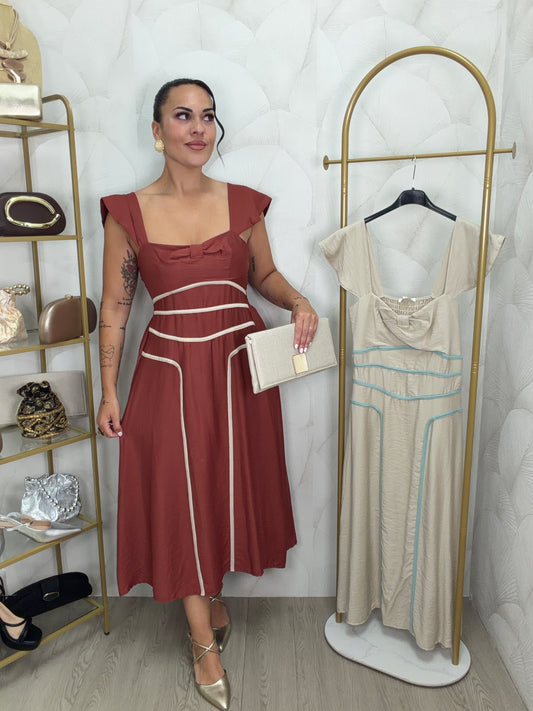 VESTIDO DETALLE LÍNEAS