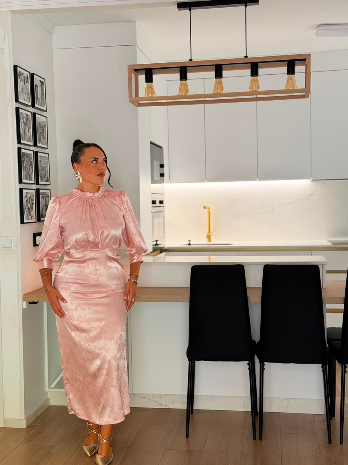 VESTIDO SATINADO ROSA