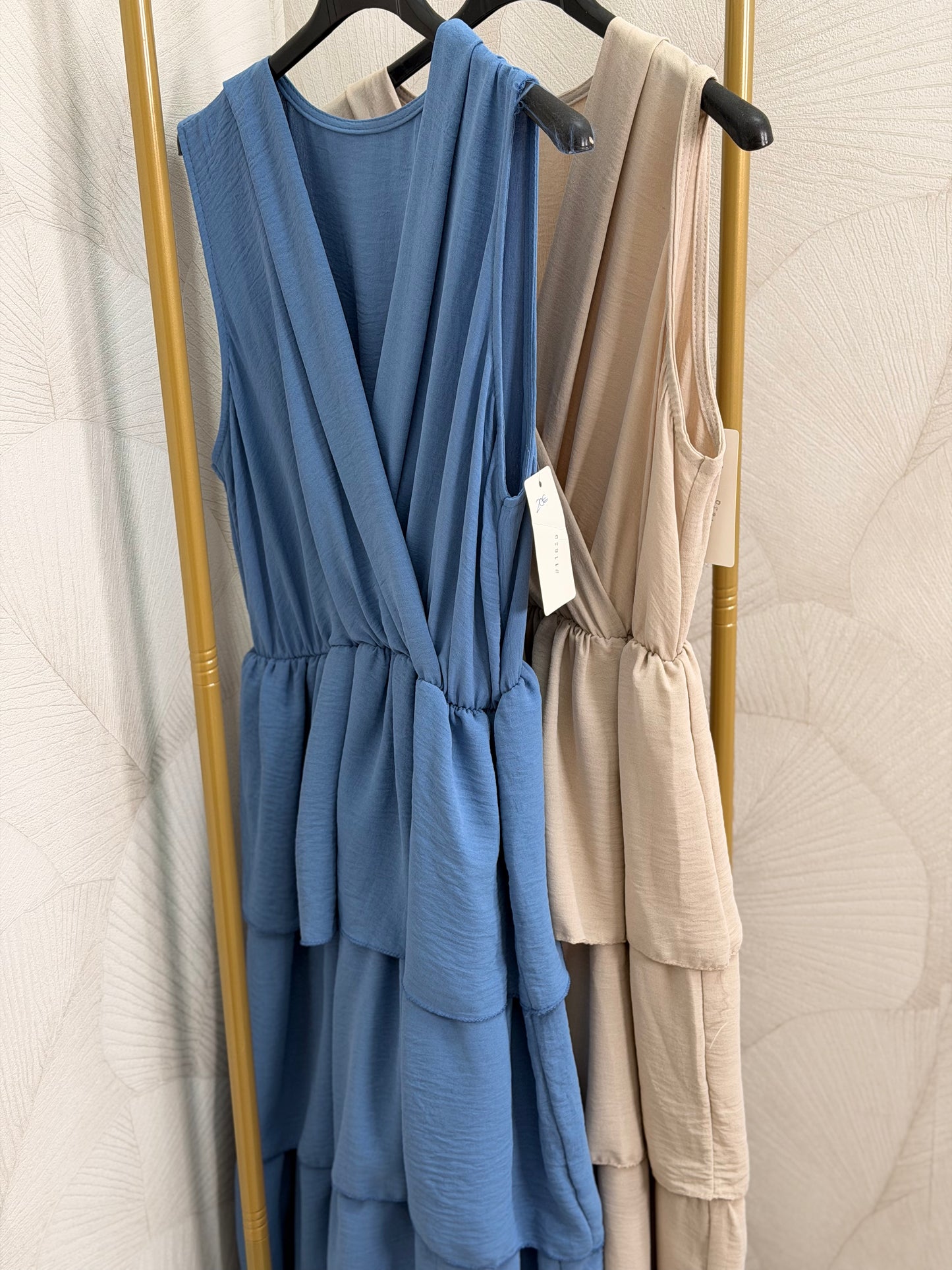 VESTIDO MIDI VOLANTES